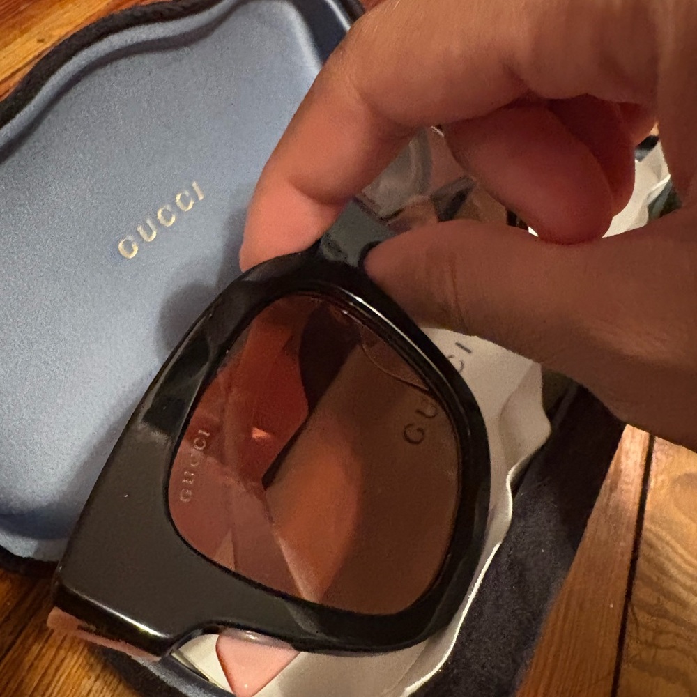 Gucci Sunglasses Pink&Black - Picture 2 of 6
